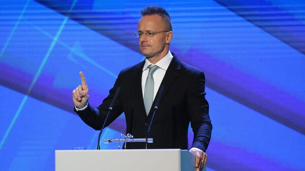 El ministro de Exteriores de Hungría, Peter Szijjarto - Sputnik Mundo