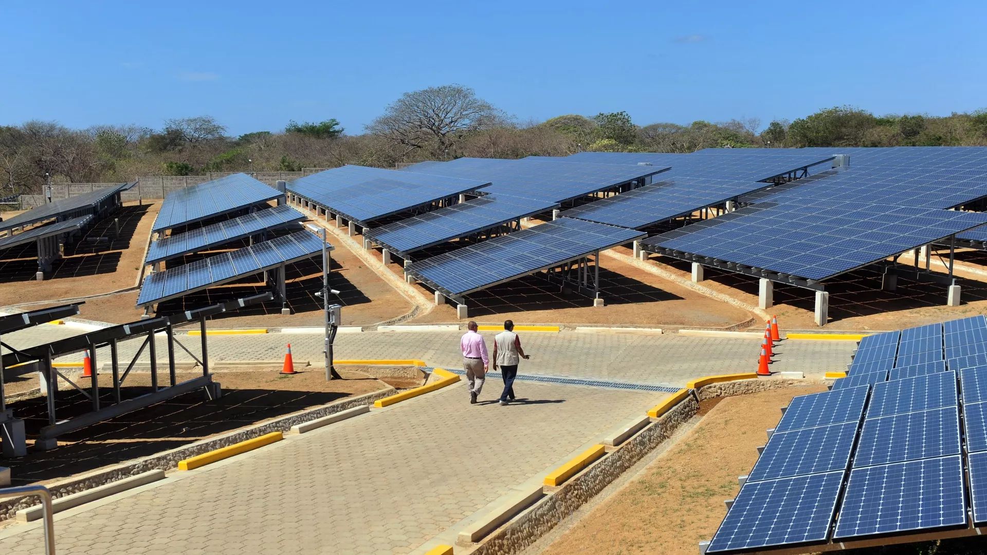 Una planta fotovoltaica en Nicaragua (imagen referencial) - Sputnik Mundo, 1920, 07.06.2024