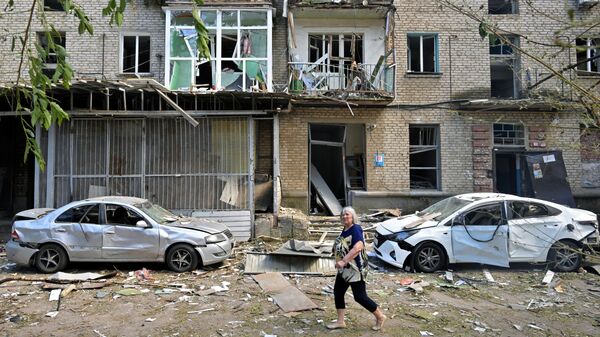 Consecuencias del bombardeo de Lugansk por parte de las Fuerzas Armadas de Ucrania  - Sputnik Mundo