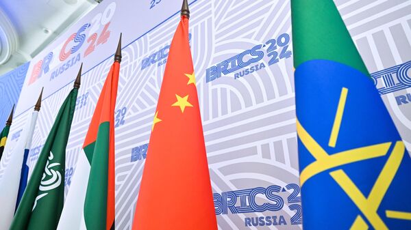 Banderas de los estados miembros del bloque BRICS - Sputnik Mundo