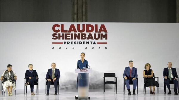 La virtual presidenta electa de México, Claudia Sheinbaum, presentó a los primeros integrantes de su gabinete. - Sputnik Mundo