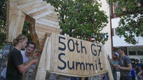 Protestas contra los líderes que integran el G7 - Sputnik Mundo