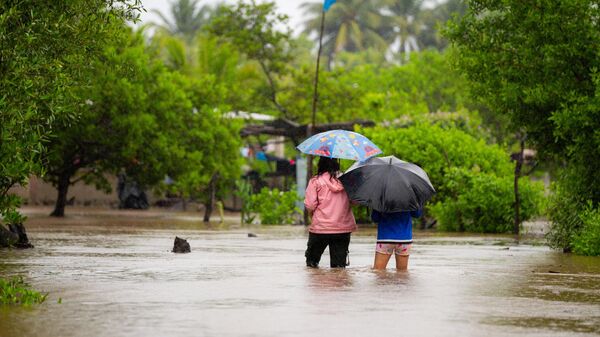 Lluvias torrenciales afectan El Salvador - Sputnik Mundo