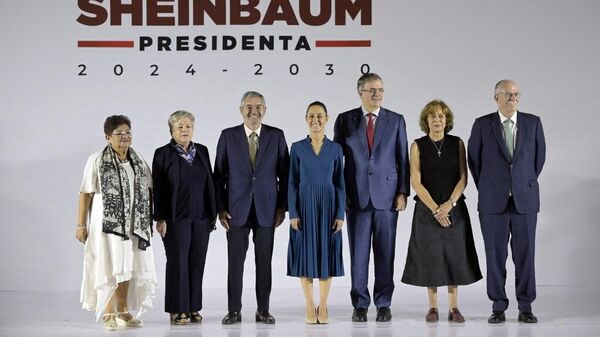 La virtual presidenta electa de México, Claudia Sheinbaum, presentó al primer grupo de integrantes de su gabinete. - Sputnik Mundo