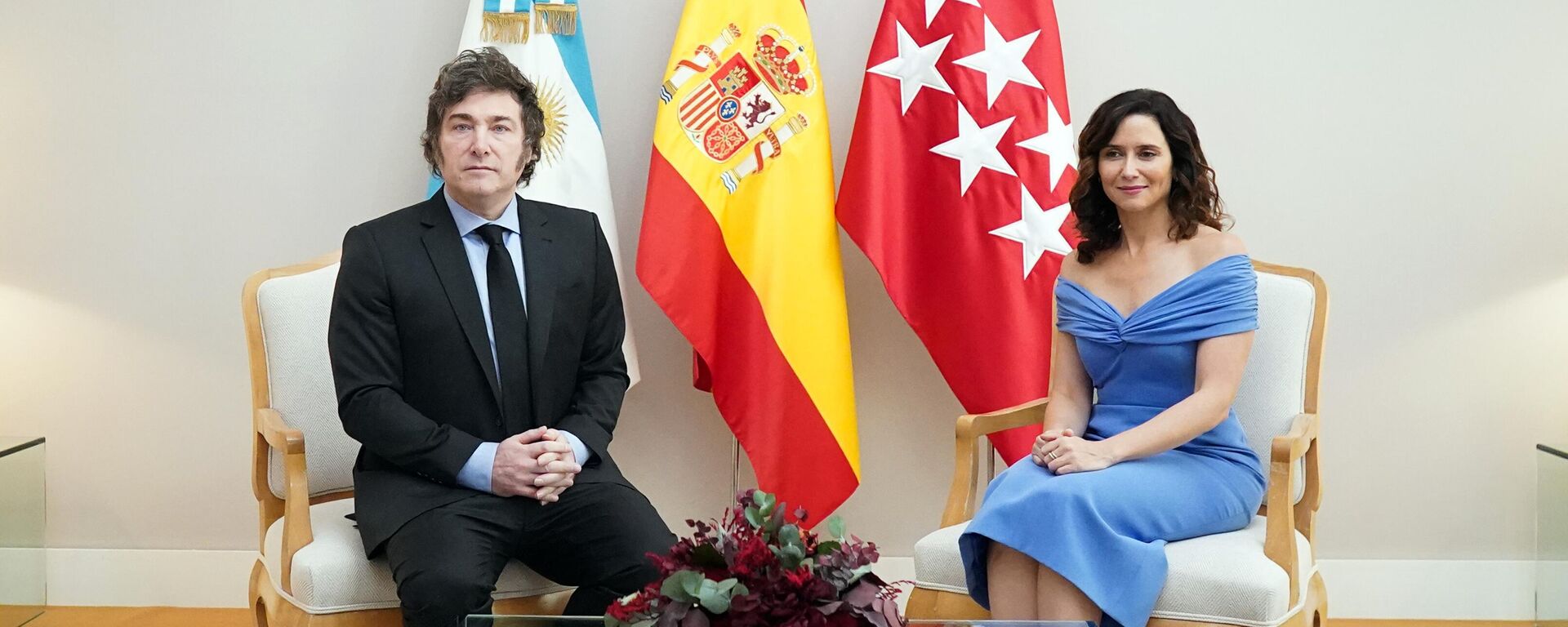 El presidente de Argentina, Javier Milei, y la presidenta de la Comunidad de Madrid, Isabel Díaz Ayuso - Sputnik Mundo, 1920, 21.06.2024