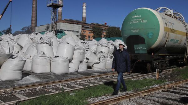 Producción de fertilizantes en la región de Stávropol, Rusia  - Sputnik Mundo