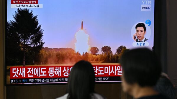 Corea del Norte ensaya un misil balístico de nuevo tipo - Sputnik Mundo