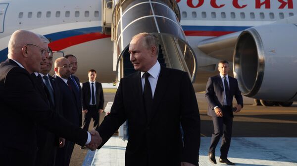 Vladímir Putin llega a Kazajistán - Sputnik Mundo