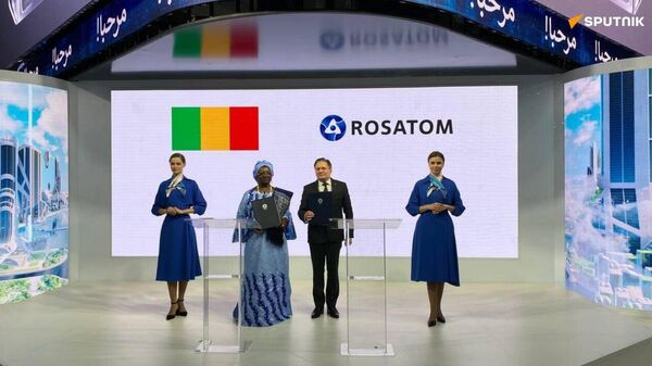 Ceremonia de firma de un memorando de cooperación entre Rosatom y las autoridades de Malí - Sputnik Mundo