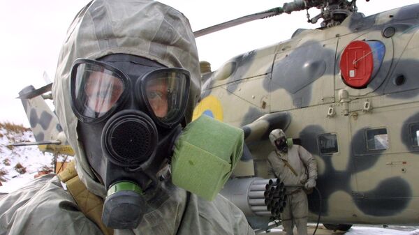 Un militar denuncia a Kiev por utilizar sustancia venenosa prohibida contra las tropas de Rusia  - Sputnik Mundo