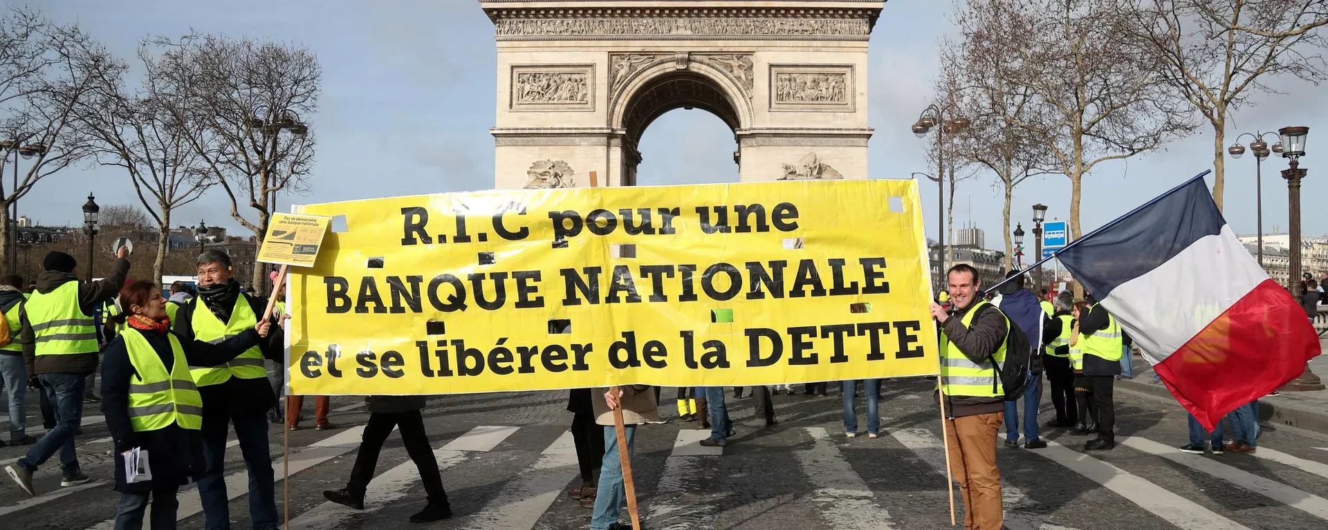 Una protesta contra el endeudamiento en Francia - Sputnik Mundo, 1920, 15.07.2024