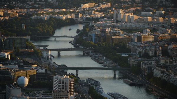 El río Sena en París - Sputnik Mundo