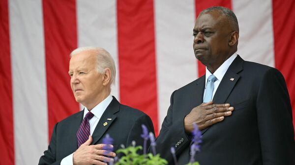 El presidente de EEUU, Joe Biden, y el secretario de Defensa de EEUU, Lloyd Austin - Sputnik Mundo