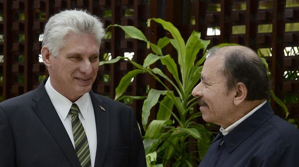 Miguel Díaz-Canel, mandatario cubano, con Daniel Ortega, presidente de Nicaragua - Sputnik Mundo