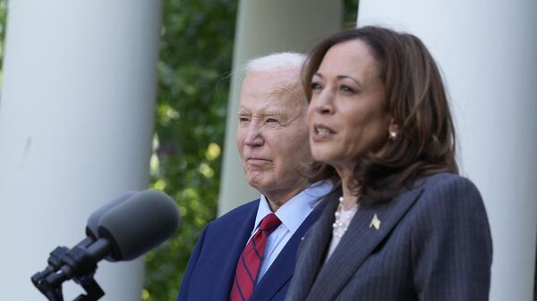 Joe Biden, presidente estadounidense, y Kamala Harris, vicepresidente de EEUU - Sputnik Mundo
