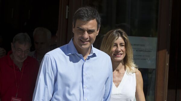 El presidente del Gobierno de España, Pedro Sánchez, y su esposa, Begoña Gómez - Sputnik Mundo