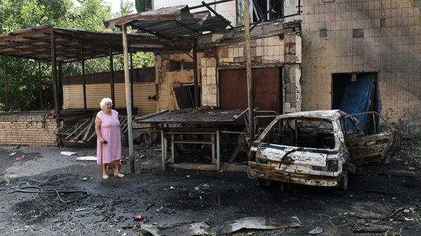 Последствия обстрела со стороны ВСУ Киевского района Донецка - Sputnik Mundo