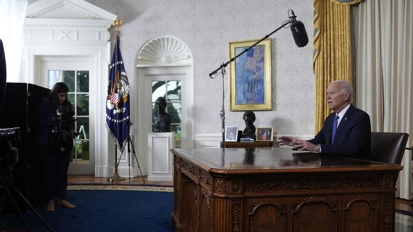 El presidente Joe Biden se dirige a la nación desde el Despacho Oval de la Casa Blanca en Washington, el 24 de julio de 2024. - Sputnik Mundo
