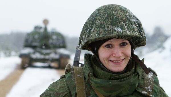 “Explosión de feminidad” en las Fuerzas Armadas rusas - Sputnik Mundo
