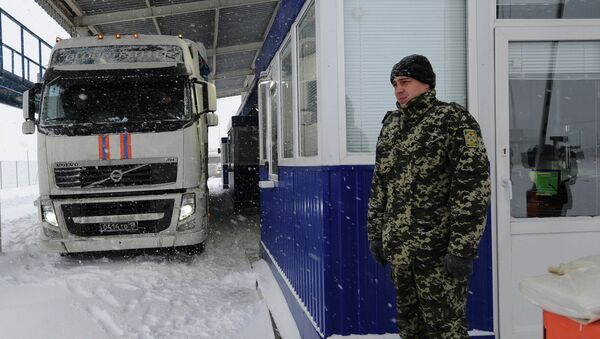 Moscú pedirá explicaciones a Kiev por la exigencia de cerrar la frontera - Sputnik Mundo