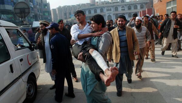 Pakistán guardará tres días de luto a raíz del ataque contra una escuela de Peshawar - Sputnik Mundo