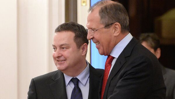 Ministro de Asuntos de Exterior de Rusia Serguéi Lavrov y ministro de Asuntos de Exterior de Serbia Ivica Dacic - Sputnik Mundo
