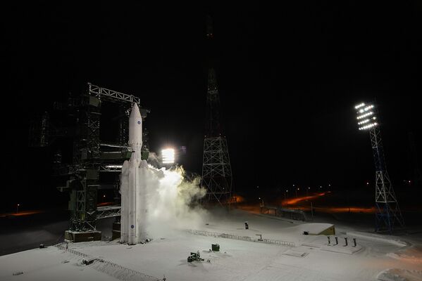 Primer lanzamiento del cohete pesado ruso Angará-A5 - Sputnik Mundo