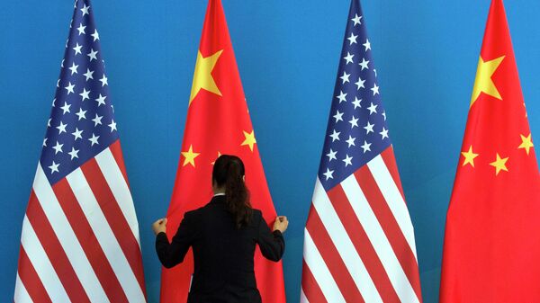 China mantiene distancia igual con Rusia y EEUU - Sputnik Mundo