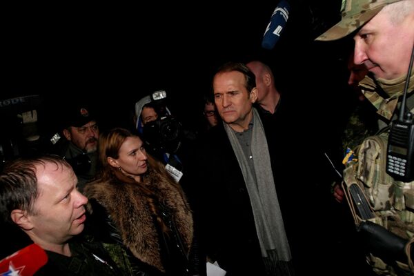 “Todos por todos”. Intercambio de prisioneros en las cercanías de Donetsk - Sputnik Mundo