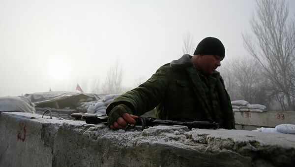 Milicias de Donetsk denuncian cuatro violaciones de la tregua por Kiev - Sputnik Mundo