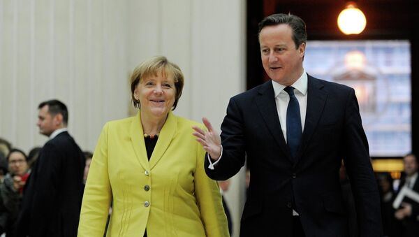 Canciller de Alemania, Angela Merkel y primer ministro de Reino Unido, David Cameron - Sputnik Mundo