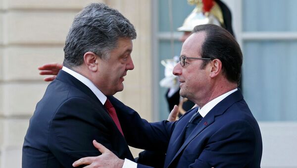 Presidente de Ucrania, Petró Poroshenko y presidente de Francia, Francois Hollande - Sputnik Mundo