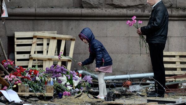 Homenaje a las víctimas del incendio en Odesa - Sputnik Mundo
