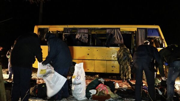 Miércoles de luto en Donetsk por la muerte de 12 personas en un ataque contra un autobús - Sputnik Mundo