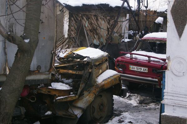 Consecuencias de los ataques nocturnos a Donetsk - Sputnik Mundo
