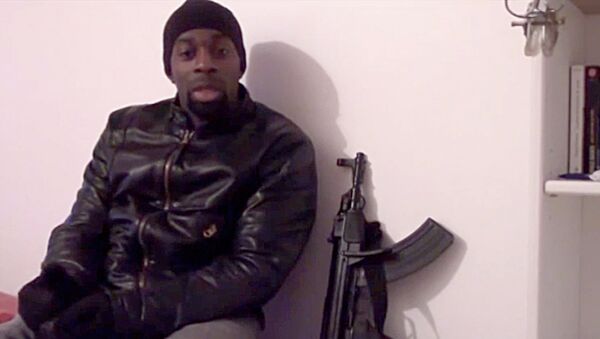 El yihadista Amédy Coulibaly, que la semana pasado mató en Paris a una agente de la policía y a cuatro rehenes judíos en un supermercado de Paris - Sputnik Mundo