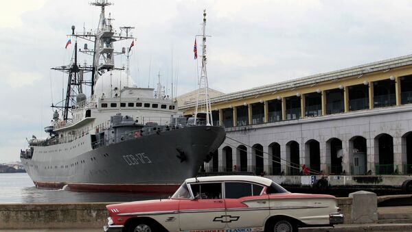 A Russian spy ship Viktor Leonov SSV-175, is seen docked at the port in Havana, January 20, 2015. REUTERS/Stringer - Sputnik Mundo