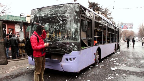 Autoridades de Donetsk dicen que la parada de transporte público fue atacada con morteros - Sputnik Mundo