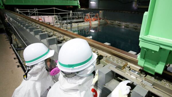 La operadora de Fukushima-1 estima concluir en mayo la purificación del agua radioactiva - Sputnik Mundo