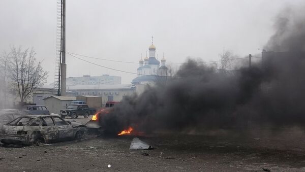 Bombardeo de la ciudad de Mariúpol - Sputnik Mundo