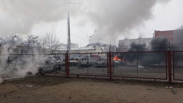 ¿Quiénes son los responsables de las 30 muertes en Mariúpol? - Sputnik Mundo