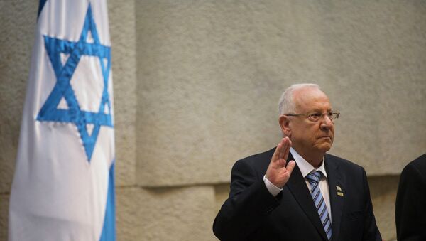 Incoming Israeli President Reuven Rivlin is sworn in during a ceremony at the Knesset, Israel's parliament, in Jerusalem - Sputnik Mundo