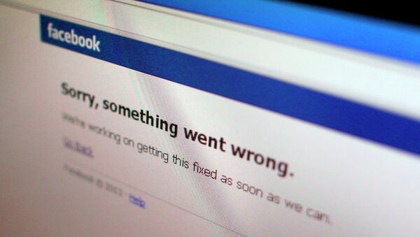 A Facebook error message is seen in this illustration photo of a computer screen in Singapore in this June 19, 2014 file photo - Sputnik Mundo