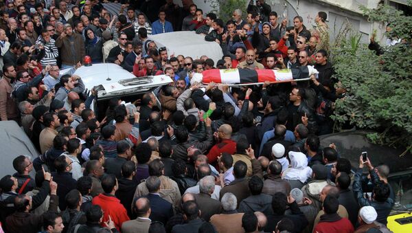 Funerales de Shaimaa al-Sabbagh, militante del partido Alianza Popular Socialista - Sputnik Mundo