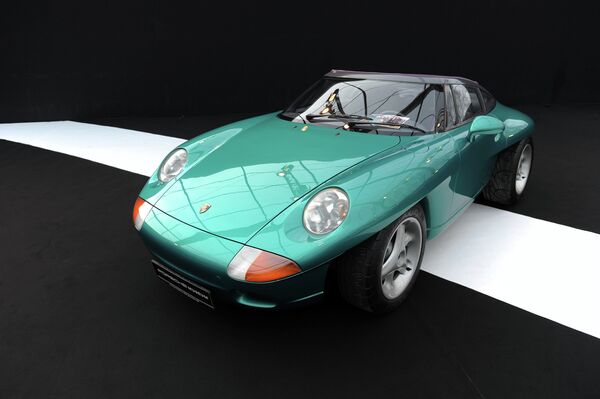 Automóviles conceptuales para carreras reales y virtuales - Sputnik Mundo