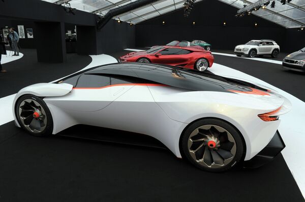 Automóviles conceptuales para carreras reales y virtuales - Sputnik Mundo