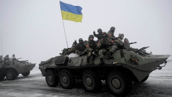 Militares ucranianos en Lugansk - Sputnik Mundo