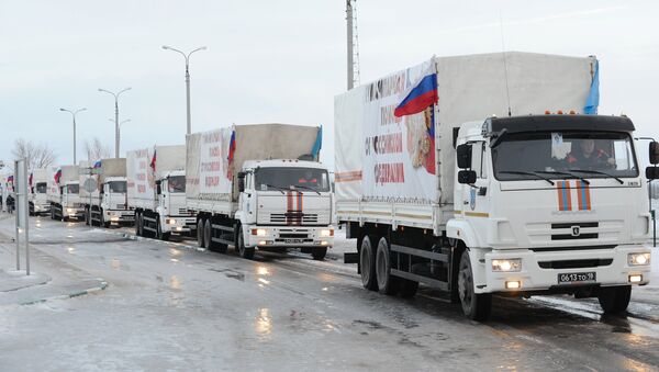 Un convoy humanitario ruso a Ucrania (archivo) - Sputnik Mundo
