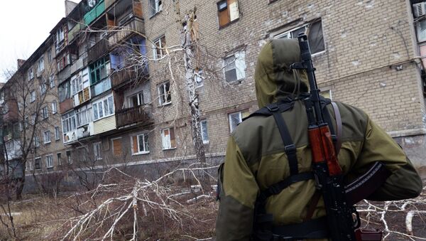Las fuerzas ucranianas desmienten el derribo de otro avión por las milicias - Sputnik Mundo