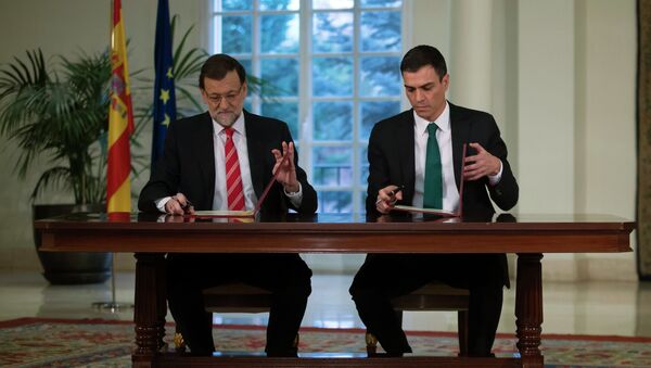 Presidente del Gobierno español, el conservador Mariano Rajoy, y el líder del PSOE Pedro Sánchez (Archivo) - Sputnik Mundo